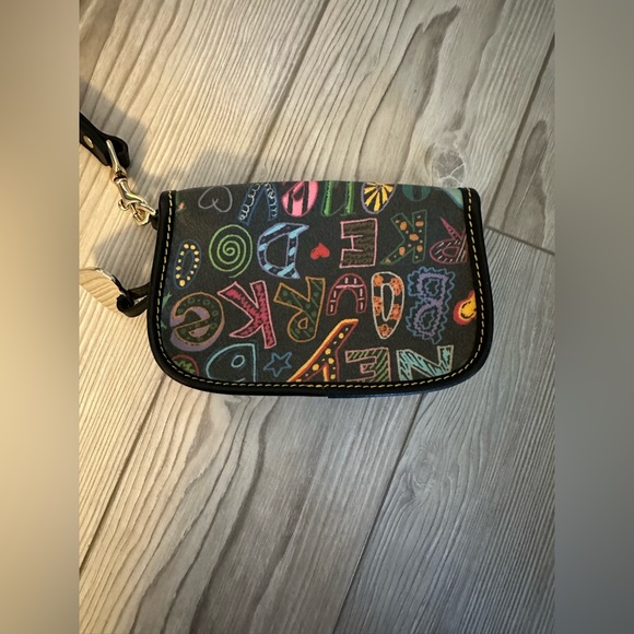 Vintage Dooney & Bourke wristlet - Picture 2 of 9
